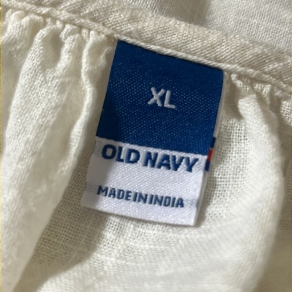 OLD NAVY LACE UP EMBROIDERED POET BLOUSE CREAM COLOR SIZE L. - Picture 9 of 10